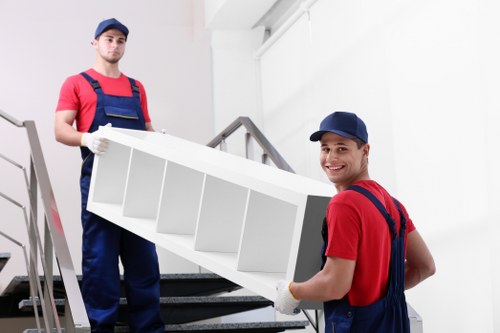 Commercial removal van support for office and business relocation